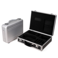 Présentoir d'échantillons de valise en alliage d'aluminium personnalisable OEM/ODM pour le stockage d'équipement et d'outils Boîte de rangement d'instruments