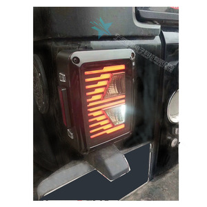 ชุดประกอบไฟท้าย LED เลนส์สีแดง12V สำหรับติดตั้งเพิ่มการออกแบบสตาร์ไลท์ - Product Image 1