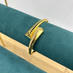 Jxx Juego de 2 piezas de anillos y brazaletes abiertos con dijes, de oro de 24k y circonitas, para mujer, joyería - Product Image 5