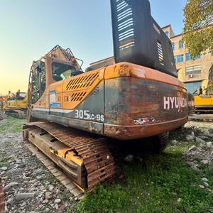 Excavatrice hydraulique sur chenilles Hyundai 305LC-9T d'occasion de 30 tonnes, de haute qualité, presque neuve, pour l'exploitation minière et les travaux d'excavation. - Product Image 2