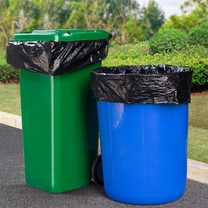 Sacs à ordures personnalisés résistants noirs de 3.0 mil PE 55-60 gallons pour l'usage de supermarché et d'exposition avec des matériaux réutilisés - Product Image 4