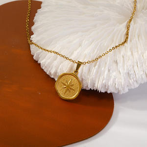 สร้อยคอจี้หกเหลี่ยมดีไซน์ใหม่ปี 2024 ระดับไฮเอนด์ ชุบทอง 18K รูปดาวแปดแฉก แฟชั่น สร้อยสแตนเลส - Product Image 2