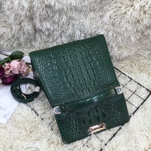 Sac à main à rabat pour femme en cuir d'alligator 100% avec bandoulière amovible et style classique, durable pour un usage quotidien - Product Image 6