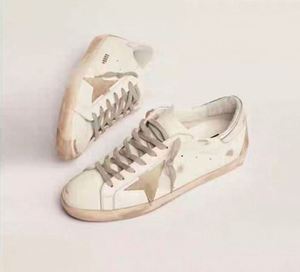 Baskets décontractées pour femmes de style vintage avec motif étoile, effet vieilli, talon dissimulé et fonction rehausseur de taille - Product Image 6