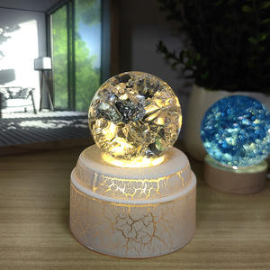 Crack Crystal Ball LED Nightlight Adorno de plástico alimentado por USB para Navidad Año Nuevo Halloween Pascua con acabado giratorio - Product Image 2