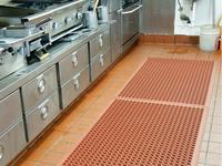 Robuste Rutschfeste Bodenmatte für Gewerbeküchen, Werkstätten und Nass-Öl-Bereiche 3x5 Schwarz-Rot mit Abgeschrägtem Rand Gummimatte