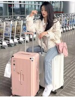 Maleta Trolley Kamail Blanca con Rayas Verticales de Neopreno, 4 Ruedas Giratorias, Carcasa Rígida, Candado TSA, Gran Capacidad, Universal y Moderna