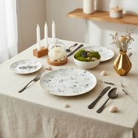 Service de table de luxe en or véritable, motif papillon bleu, en porcelaine fine, assiette de présentation florale en céramique, tasse à café et bol en porcelaine pour mariage