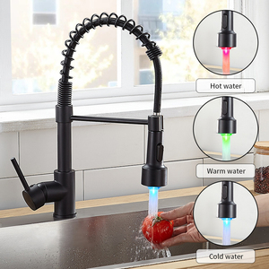 Grifos de <span class=keywords><strong>Cocina</strong></span> <span class=keywords><strong>Gourmet</strong></span> Extraíbles con LED, Grifos Mezcladores de Agua Fría y Caliente, Grifo de Fregadero de Latón y Cobre Negro para <span class=keywords><strong>Cocina</strong></span> - Product Image 2