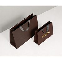 Sacs en papier personnalisés avec logo imprimé, sacs de shopping de luxe pour vêtements, sacs cadeaux recyclables pour boutique avec ruban et corde