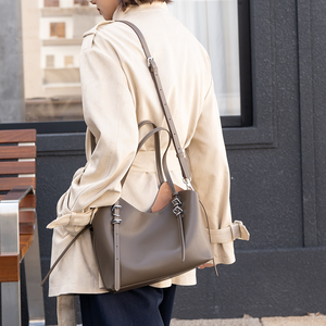 Produtos por Atacado no Site de Compras <span class=keywords><strong>Online</strong></span> <span class=keywords><strong>Alibaba</strong></span>, Bolsas Tote para Mulheres, Bolsas de Ombro em Couro Legítimo, Bolsas de Noite - Product Image 2