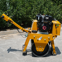 Rouleau compresseur vibrant autoporté FURD FYL-600 à tambour unique, haute puissance, 70 Hz, force d'excitation 15 KN, avec pompe, pour travaux routiers