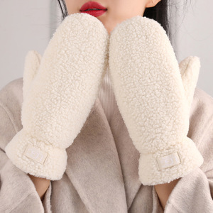 Mitaines en fausse fourrure Uggfluff pour femmes, longueur poignet, sans doigts, doublées de sherpa, mitaines convertibles en gants - Product Image 6