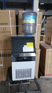 <span class=keywords><strong>Machine</strong></span> à glaçons de grande capacité 48KG 88KG 100KG <span class=keywords><strong>Machine</strong></span> à glaçons de pépites pour supermarché <span class=keywords><strong>Frigidaire</strong></span> <span class=keywords><strong>Machine</strong></span> à glaçons de comptoir - Product Image 6