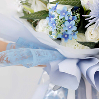 Papier d'emballage de bouquet imprimé à motif de dentelle transparente Plastique OPP étanche avec revêtement PE pour les fleuristes