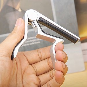 8.5*8cm Premium alliage d'aluminium guitare métal Capo changement rapide pince acoustique guitares électriques ukulélé <span class=keywords><strong>mandoline</strong></span> Banjo accessoires - Product Image 4