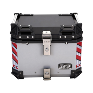 Boîte à bagages arrière en alliage d'aluminium <span class=keywords><strong>de</strong></span> qualité supérieure 45L <span class=keywords><strong>pour</strong></span> moto/scooter, durable, verrouillable, <span class=keywords><strong>pour</strong></span> la conduite, les voyages et les activités <span class=keywords><strong>de</strong></span> plein air - Product Image 1