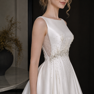 Vestido de Novia de Línea A con Cuello Barco, Cintura Radiante con Cuentas de Cristal, Satén Pesado, Tallas Grandes, Vestido Nupcial Personalizado, Venta al por Mayor de Fábrica - Product Image 5