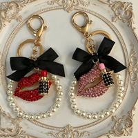 Nouveautés Style Designer Porte-clés en métal avec pendentif lèvre incrusté de diamants et strass, tridimensionnel, pour sac à rouge à lèvres, petit modèle