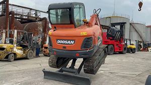 รถขุดขนาดเล็ก Doosan DX55 มือสองคุณภาพสูง พร้อมมอเตอร์ ปั๊ม เครื่องยนต์ เกียร์แท้ น้ำหนักใช้งาน 5 ตัน รับน้ำหนักได้ 6 ตัน รุ่นปี 2020 - Product Image 2