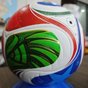 Balón de Fútbol Personalizado de Alta Gama 2026, Talla 5, en Cuero PU para Adultos, con Costuras de Goma, Modelo Interior/Exterior - Product Image 3