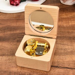Caja de Música de Madera con Mecanismo de Relojería y Espejo, Juguete Musical, Souvenir, Regalo, Decoración de Escritorio y Hogar, Venta al por Mayor para Tiendas de Regalos - Product Image 3