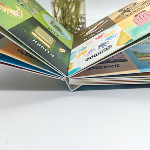 สมุดบันทึกความทรงจำสำหรับเด็กปกแข็งแบบกำหนดเองได้ หน้ากระดาษแข็งแบบมีกาว เป็นมิตรกับสิ่งแวดล้อม - Product Image 4