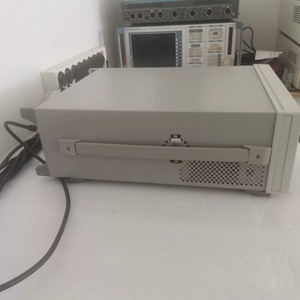 เครื่องวิเคราะห์ HP/Keysight N9322C 9kHz - 7 GHz พร้อมแหล่งกำเนิดสัญญาณ TG xgeqpt - Product Image 3