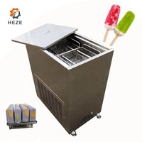 Machine à 12 moules pour bâtonnets glacés, sucettes glacées, glaces au lait et aux fruits, type Ataforma Finamac, Brésil