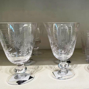 Verre à <span class=keywords><strong>vin</strong></span> en cristal gravé <span class=keywords><strong>de</strong></span> fleurs, logo personnalisé en gros, vente chaude, verre vintage sans plomb, verre à boisson pour la maison, fête, boisson - Product Image 4