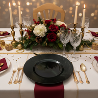 Assiettes de présentation en plastique durable de 13 pouces, motif personnalisé de luxe pigmenté, pour mariages, anniversaires et événements.