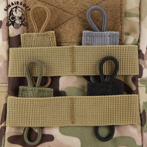 Sistema de Sujeción Retráctil Táctico MOLLE con Hebilla Elástica para Antena y Correa para Caza - Product Image 3