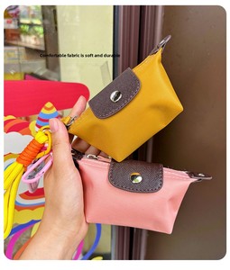 <span class=keywords><strong>2025</strong></span> cao cấp thời trang mặt dây chuyền lưu trữ chính Túi Oxford vải với bánh bao đồng xu Ví và Tai nghe phong cách cao cấp Móc chìa khóa - Product Image 3