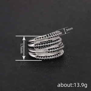 Anello Irregolare Stratificato in Pietra Nera per Donne, Gioiello da Dito Elegante e alla Moda - Product Image 4