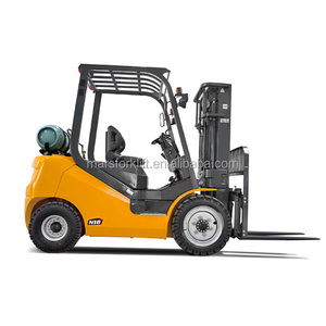 Montacargas de 3 Toneladas a Gasolina con Motor Japonés - Product Image 2