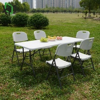 Meilleur choix Table pliante en plastique de 6 pieds avec plateau en HDPE résistant et pieds de table pour une utilisation en extérieur à l'hôtel