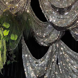 Lussuoso Sfondo per Palco Matrimoniale con Tenda Scintillante in Tulle (Modello Paillettes06) - Product Image 5