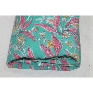 Tela de Algodón Estampada a Mano Sostenible, Ligera, con Diseño Floral, para Confección de Ropa para Niñas y Niños - Product Image 4