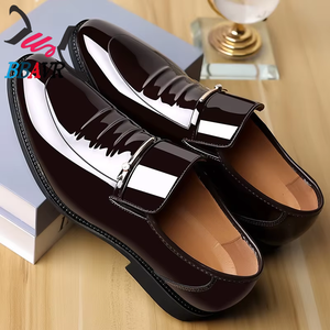 Zapatos de Negocios para Hombre 2026, de PU, Casuales de Verano, Transpirables, con Suela Suave, Punta Reforzada de Cuero, Duraderos y Fáciles de Poner - Product Image 1