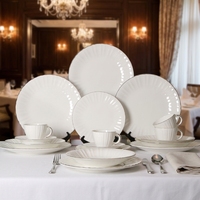 Service de table en porcelaine blanche de style moderne, 20 pièces, avec logo personnalisé, en stock, pour mariage et restaurant, en porcelaine fine (Bone China)