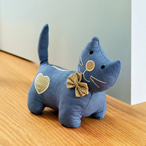 Butée de porte en tissu motif chaton bleu, décorative, durable, pour la maison - Product Image 1