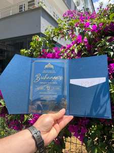 Venta al por mayor claro de lujo pequeño invitar cena vestido playa boda sobres oro <span class=keywords><strong>corte</strong></span> láser acrílico Quinceañera tarjeta de invitación - Product Image 3