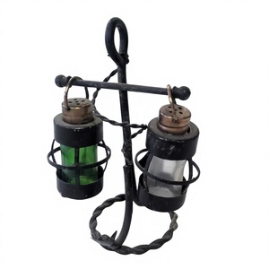 ที่วางแบบเหล็กบิดสำหรับวางบนเคาน์เตอร์ครัวทำจากกระดาษและเกลือ - Product Image 1