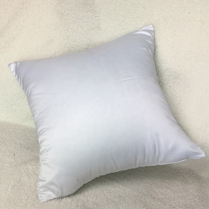 Fodera per Cuscino Bianca Economica <span class=keywords><strong>40x40</strong></span> CM all'Ingrosso, Copricuscino in Poliestere Vuoto per Sublimazione - Product Image 4