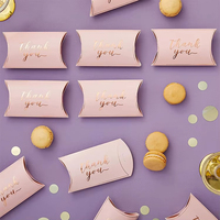 Cadeau de fête personnalisé pour faveurs de mariage Petit cadeau artisanal pliable Boîte à bonbons en forme d'oreiller Boîtes cadeau en papier de remerciement Emballage