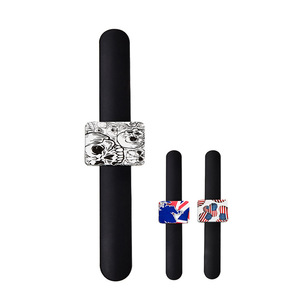 Bracelet de coiffeur avec clips magnétiques 10 cm motif crâne usage quotidien matière plastique - Product Image 1