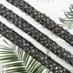 Nuevo en 2026: Accesorios DIY para Decoración de Vestidos de Novia, Encaje de Perlas y Pedrería Hecho a Mano para Ropa y Sombreros - Product Image 3