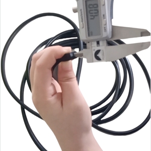 Cao đàn hồi 4 mét <span class=keywords><strong>EPDM</strong></span> PVC Silicone TPE cao su Tay áo cho kim loại bu lông tùy chỉnh kích cỡ trượt nước UV bằng chứng nhà máy trực tiếp - Product Image 2