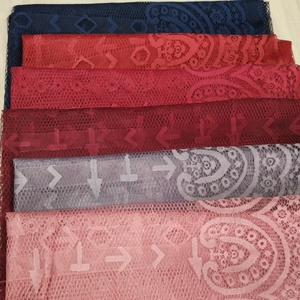 Vendita calda di moda a forma di freccia tessuto di pizzo leggero e morbido bordo ondulato tessuto di maglia utilizzato per la fabbricazione di abbigliamento - Product Image 6