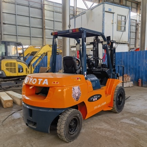 Chariot élévateur Toyota FD50 d'occasion avec des performances préférables Toyota FD50 d'occasion à bon prix pour Offre Spéciale - Product Image 2